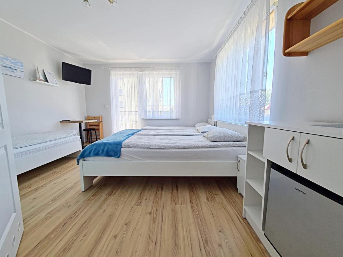Chatka Morska 3 Apartment Karwia Exterior photo